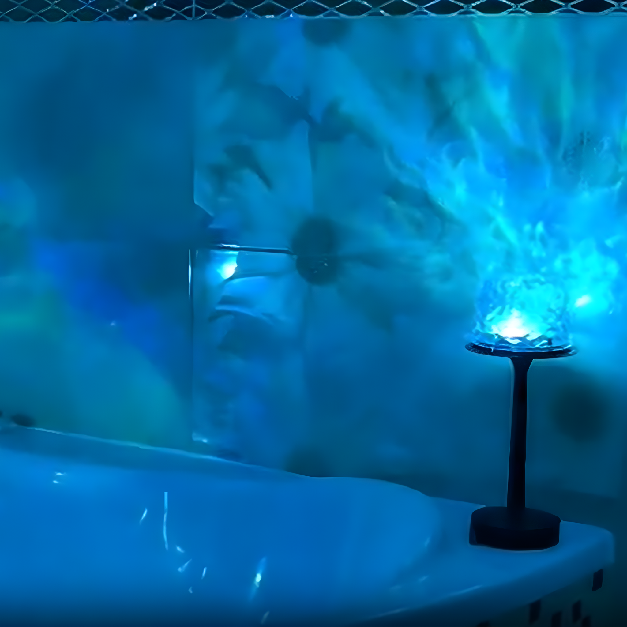 Lámpara RGB con proyección de ondas